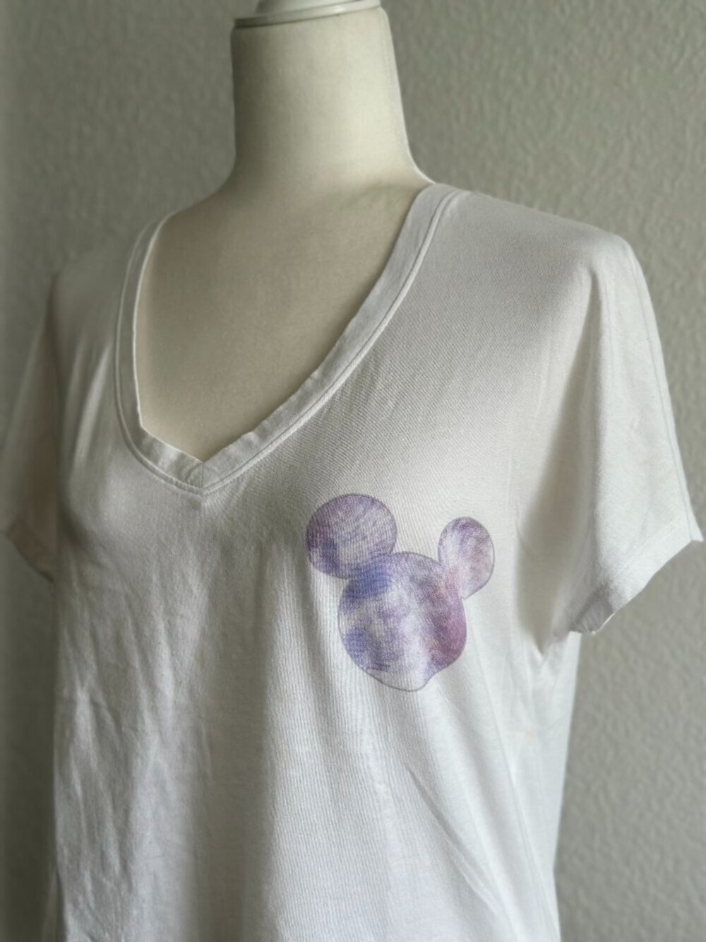 Disney Mickey Mouse White V-Neck Tee Small Graphic T-Shirt Pastel Logo Casual